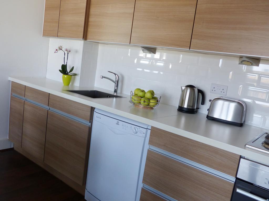 Linx Apartments Skyline Plaza 贝辛斯托克 外观 照片