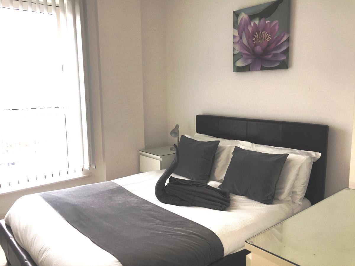Linx Apartments Skyline Plaza 贝辛斯托克 外观 照片